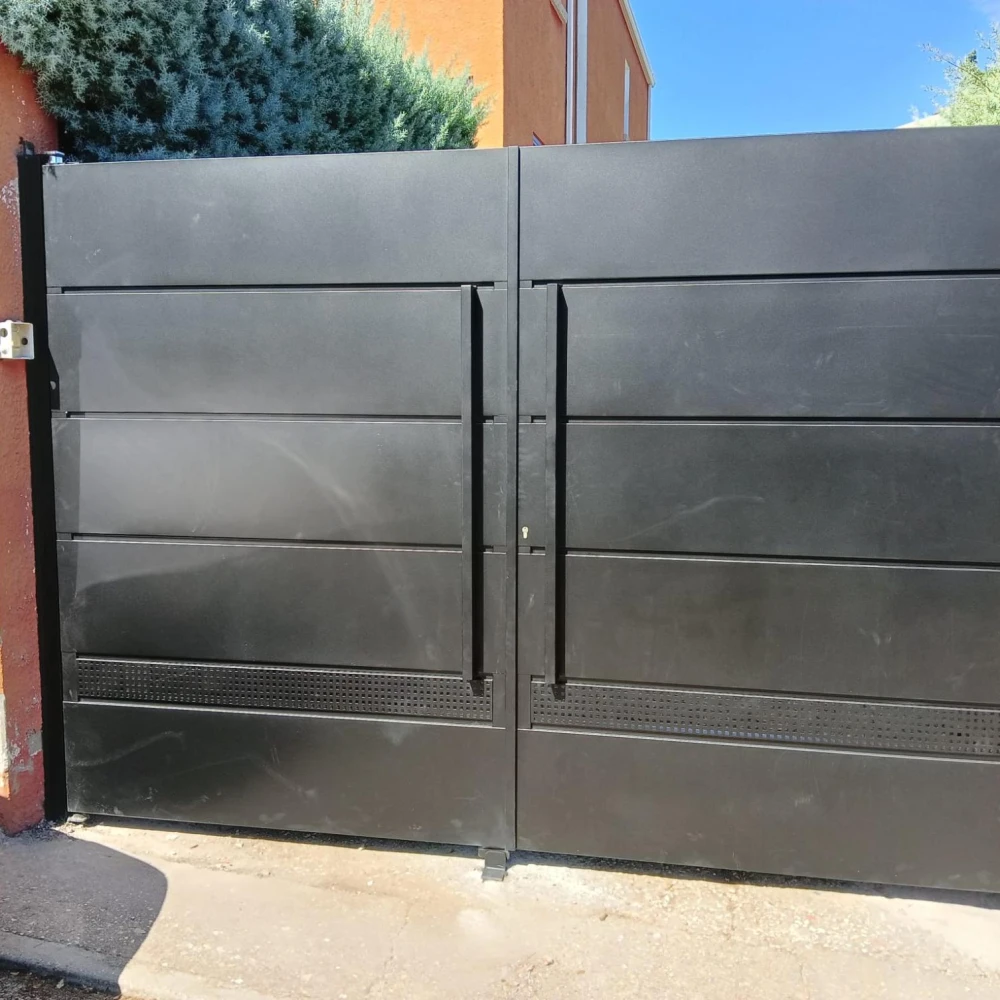 Puertas abatibles Puertas abatibles