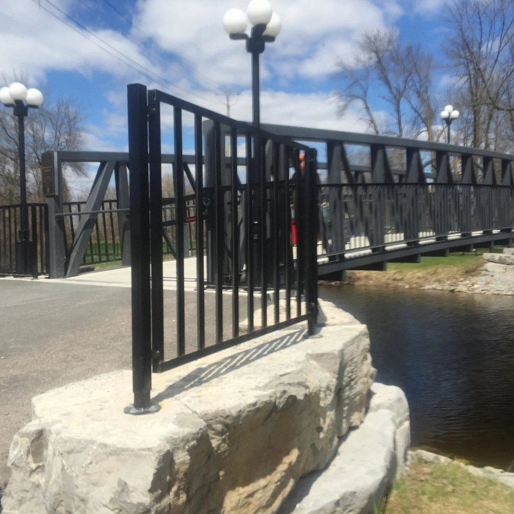 Vallas exteriores Vallas exteriores