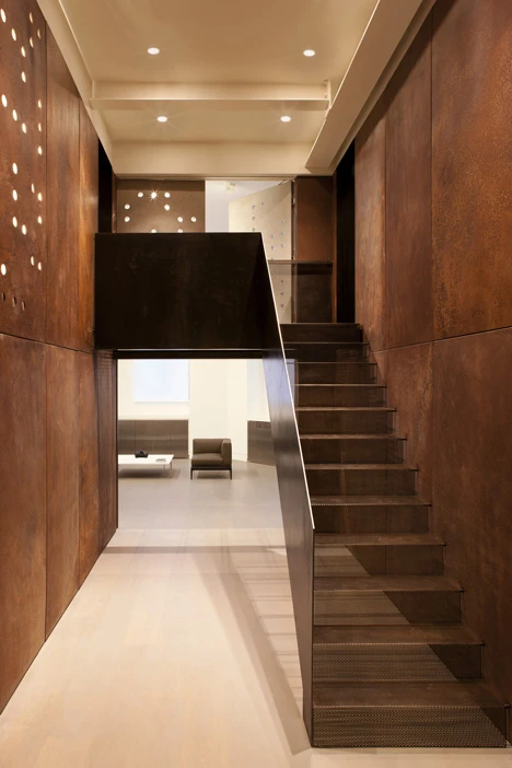 escalera acero corten
